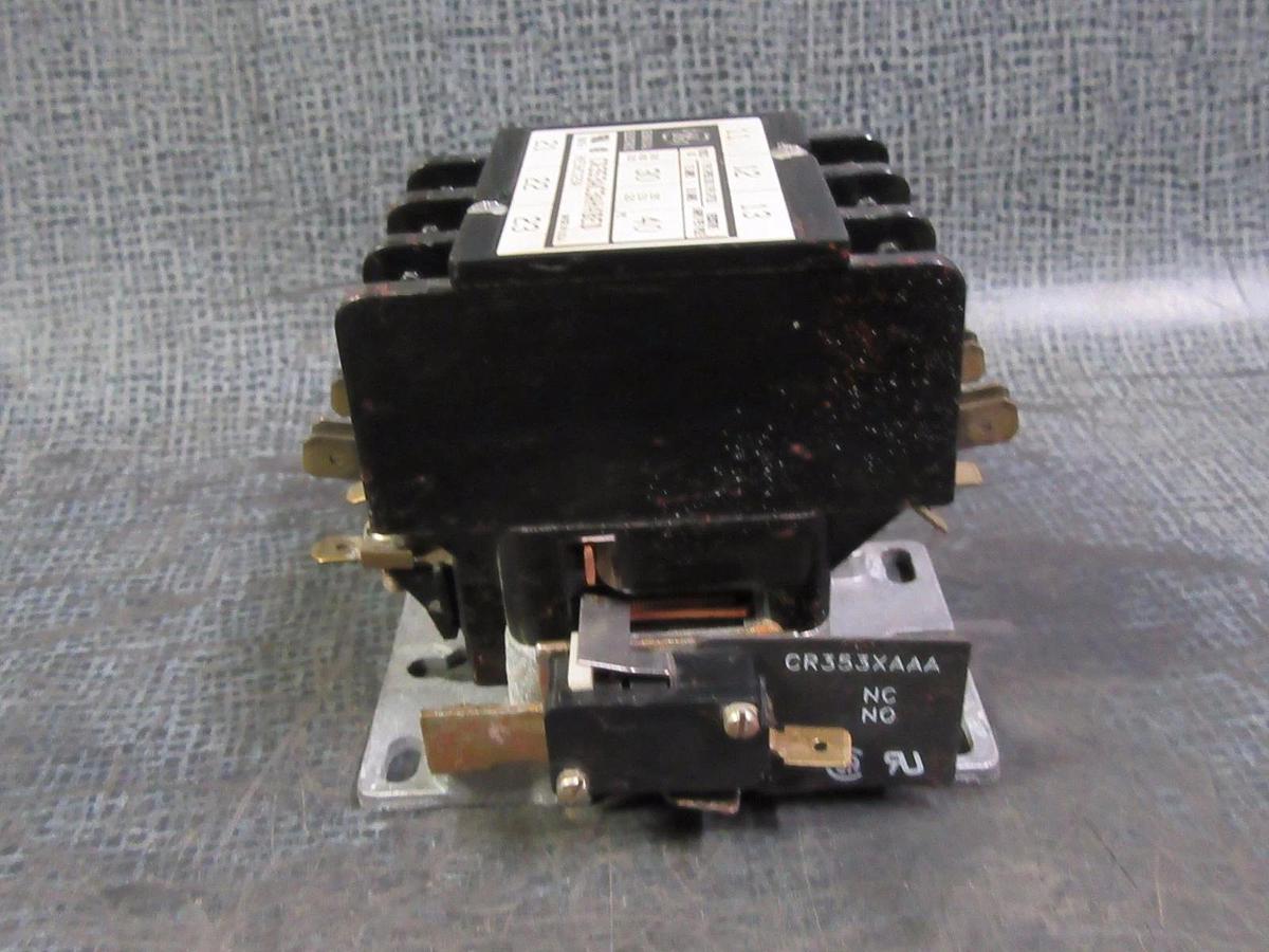 Used (1) GE HN53CC115H CONTACTOR 30 AMP 600V 3 PH 110-120V COIL CR353AC3AK4AED