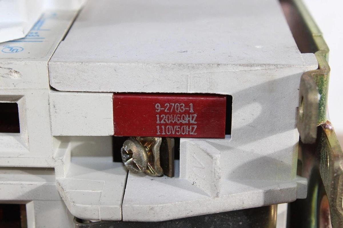 Used CUTLER HAMMER CONTACTOR CN15GN3 NEMA 2 45 AMP 600 VAC 3-POLE 3-PHASE