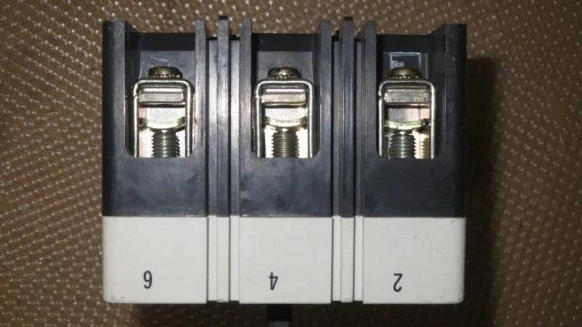 Used SIEMENS BREAKER 50-63 AMP 600 VAC 3 POLE MODEL 3VF3111-1BN41-OAB1 **WARRANTY**