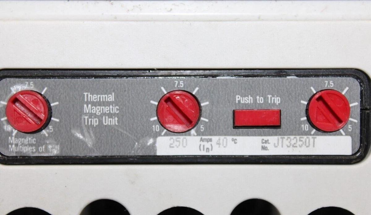 Used CUTLER HAMMER CIRCUIT BREAKER JDB3250C 250 AMP 600 VAC 3-POLE ADJUSTABLE TRIP