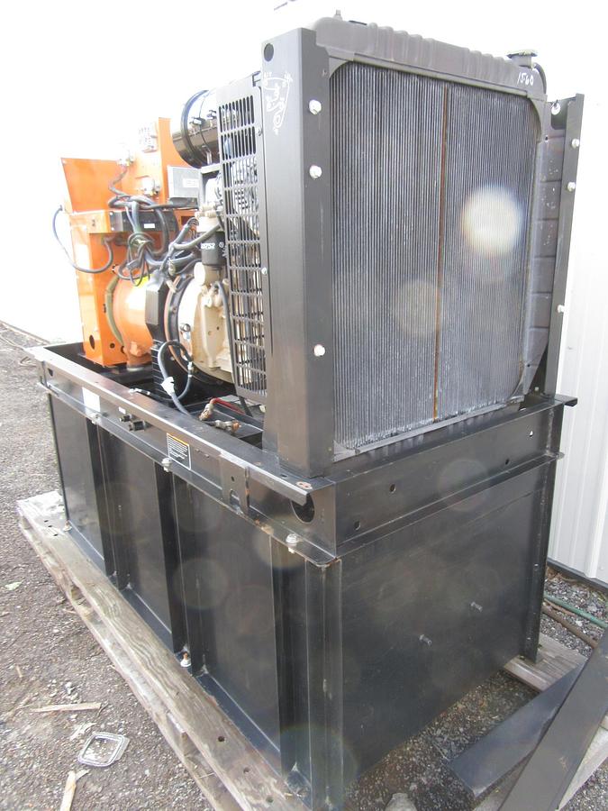 Used 30 KW DIESEL GENERATOR GENERAC 120/240 VOLT SINGLE PHASE 569 HOURS VIDEO WE SHIP
