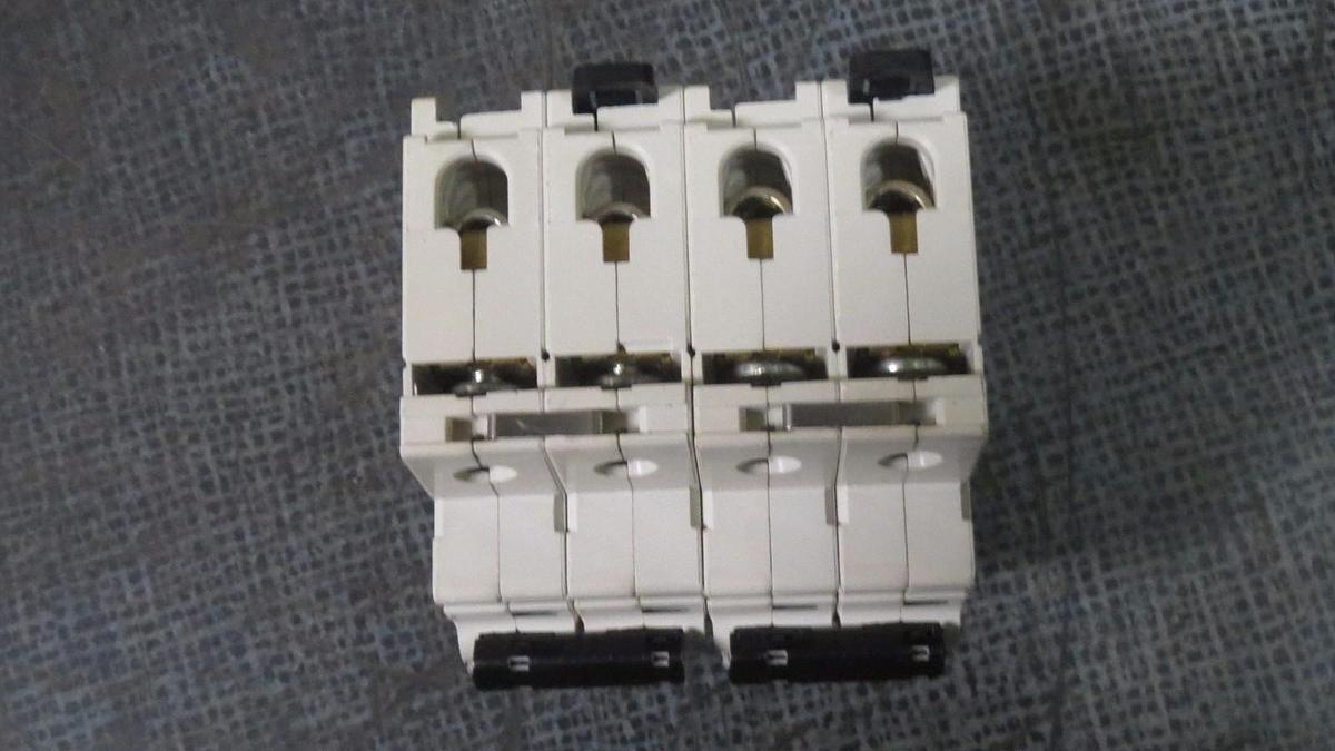 Used (SET OF 2) ABB S282 K32A CIRCUIT BREAKER  32 AMP  277/480 VAC  2 POLE # S282K32A