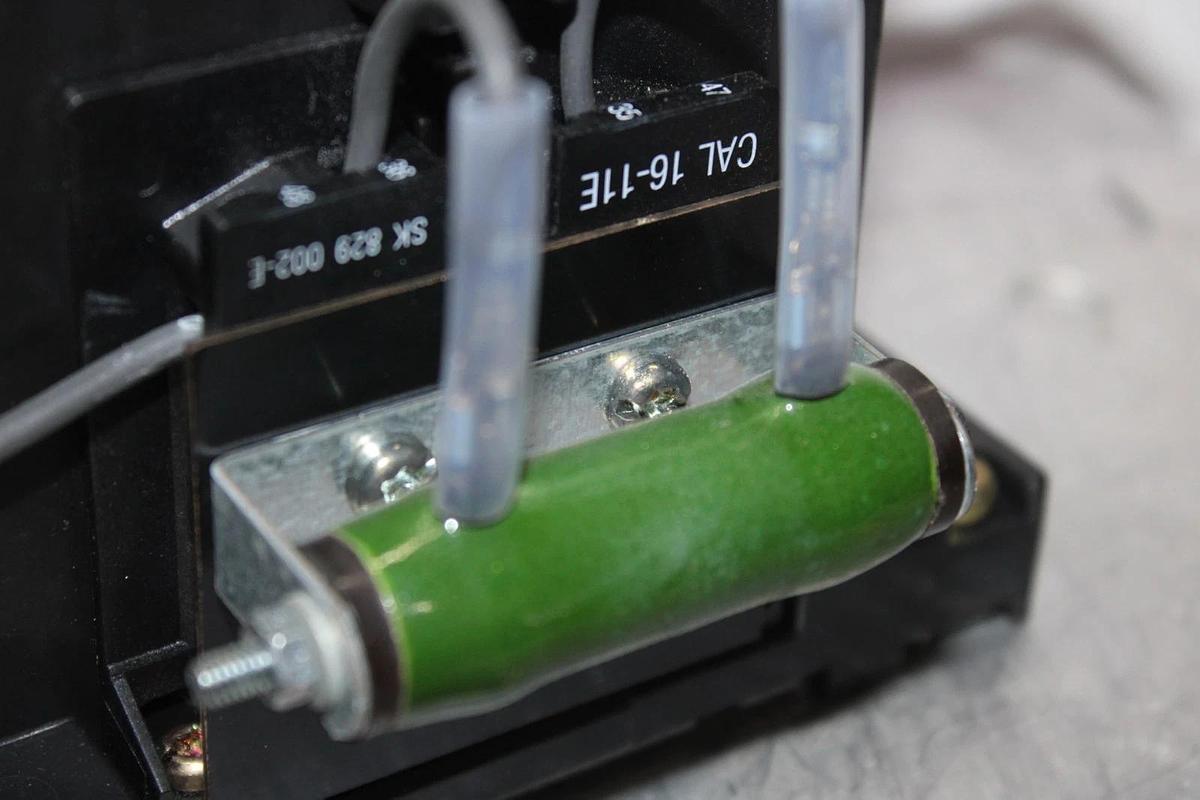 Used ABB CONTACTOR EH145C-YL11 200 AMP 600 VAC 3-POLE 125 HP COIL: 24 VDC