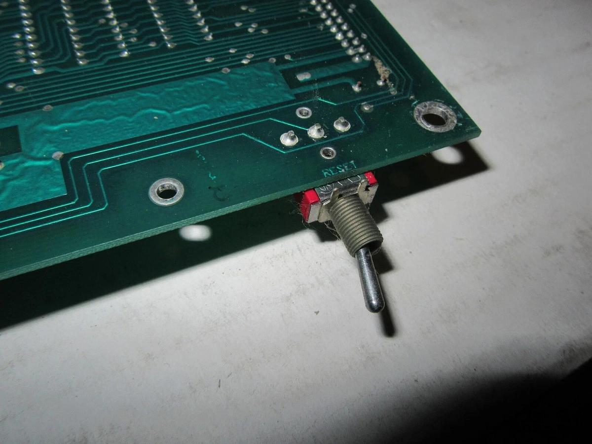 Used DANFOSS HMI DISPLAY 60-124 REV C AUTOMATIC CONTROLS LCD2INT REV 10 W/ NC25-4 BRD