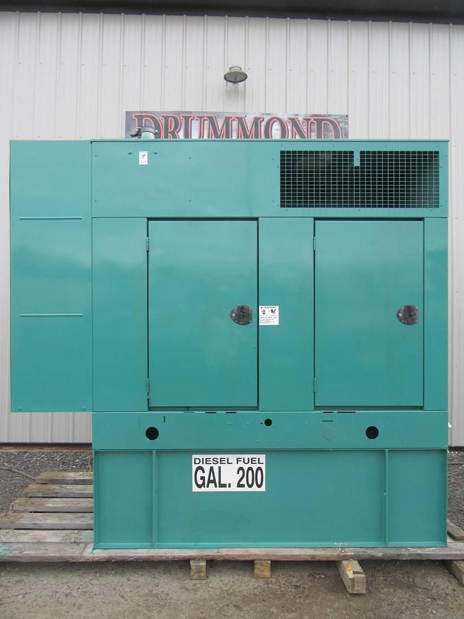 Used 50 KW DIESEL GENERATOR CUMMINS 120/240V B3.3 G2 RECONNECTABLE VIDEO ENCLOSED