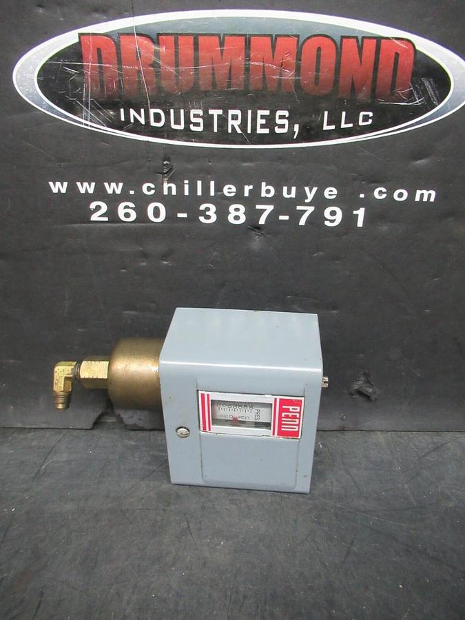 Used JOHNSON CONTROLS PRESSURE CONTROL P70EA-7 240 VAC 16 AMP **WARRANTY**
