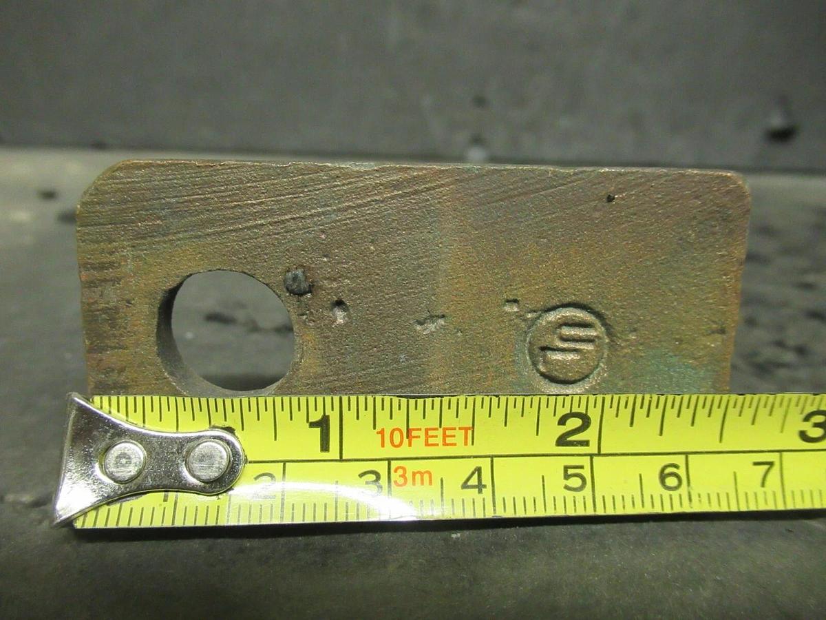 Used (3 QTY) BURNDY SINGLE BARREL CONNECTOR TERMINAL LUG SET 4/0 - 500 MCM KA34