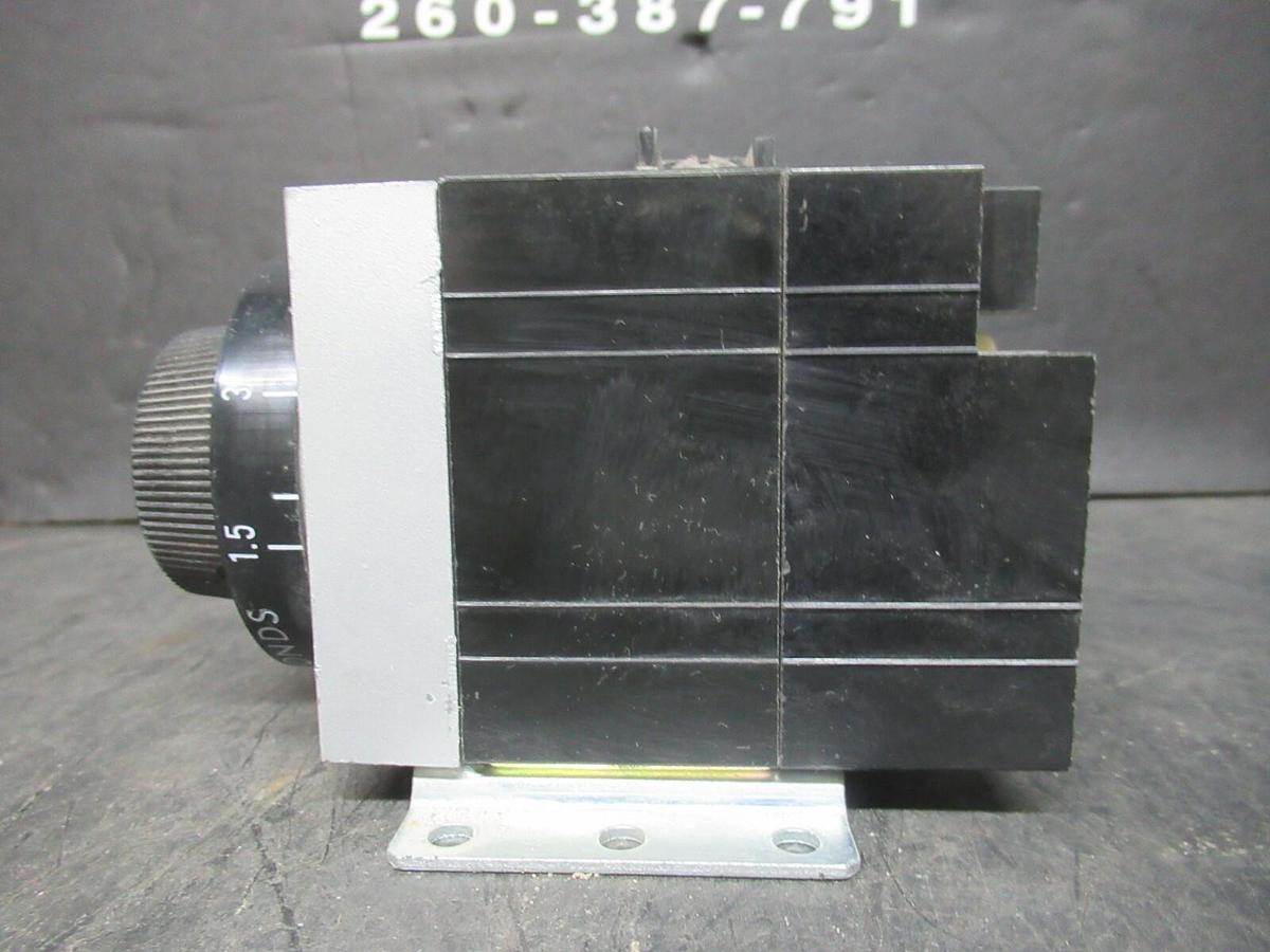 Used AGASTAT TIME DELAY RELAY 1.5-15 SECONDS 7012OC 24 VDC VOIL 600 VAC 10 AMP
