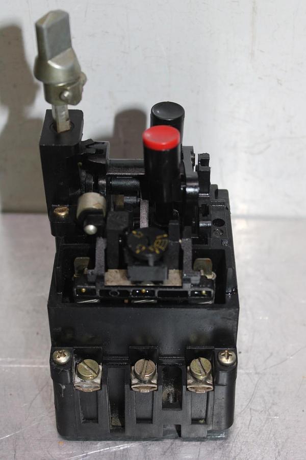 Used KLOCKNER-MOELLER OVERLOAD RELAY PZKM3-6,3 600 VAC 3-POLE 7.5 HP **WARRANTY**