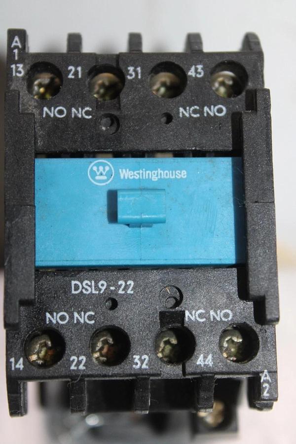 Used WESTINGHOUSE CONTACTOR DSL9-22 10 AMP 600 VAC 3-POLE 3-PHASE COIL: 110/120 V
