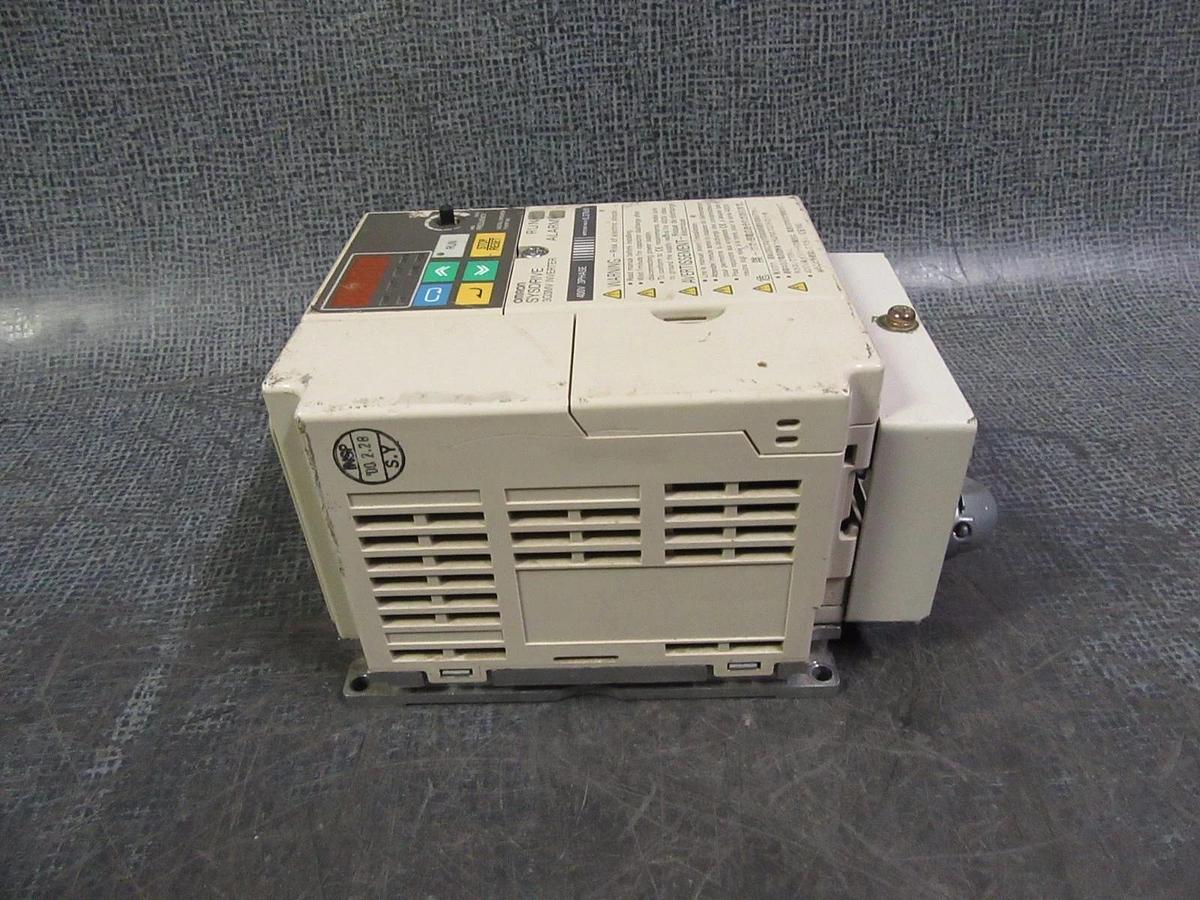 Used OMRON SYSDRIVE INVERTOR 3G3MV-C4002 380-460 VOLT / 0-460 VOLT 0-400HZ