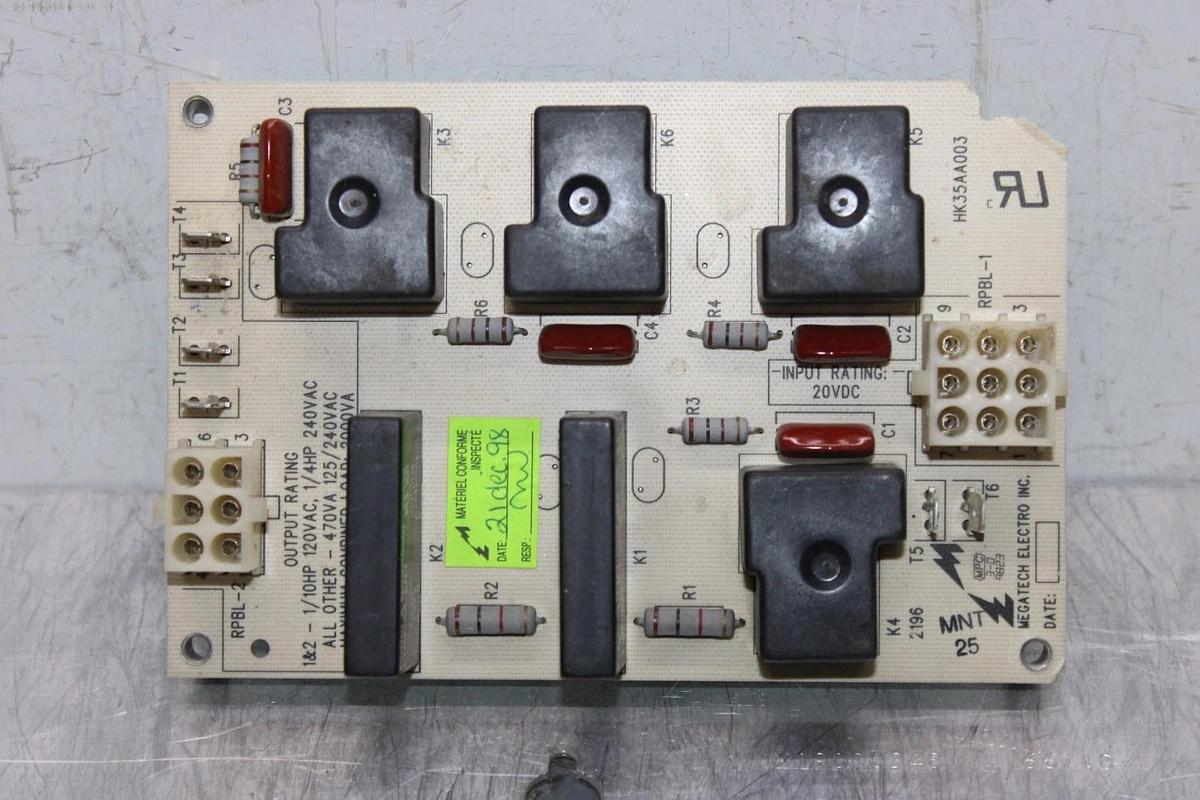 Used MEGATECH ELECTRO RELAY I/O CIRCUIT BOARD HK35AA003 PCBHK35AA0003 REV. 4