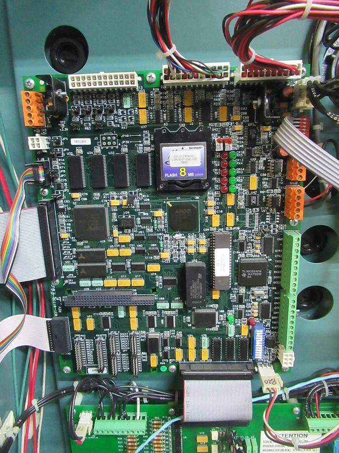 Used YORK CENTRIFUGAL CHILLER MILLENIUM OPTIVIEW CONTROL CENTER 371-02448-101