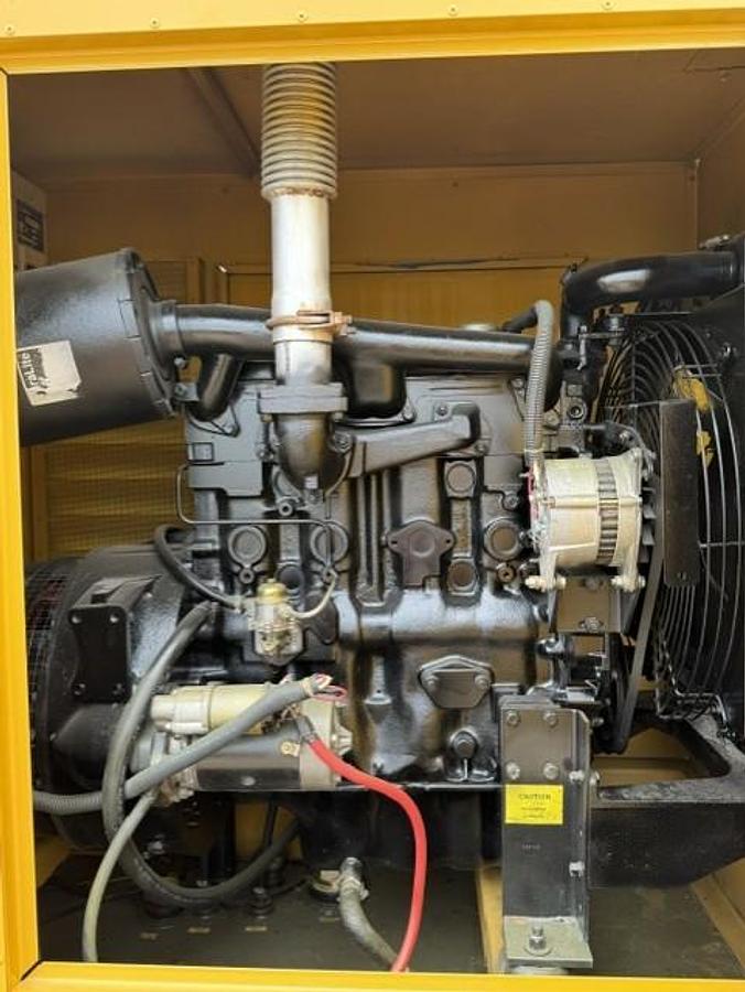 Used 30 KW DIESEL GENERATOR ELLIOTT 120/240V RE-CONNECTABLE SOUND ENCLOSED 866 HRS