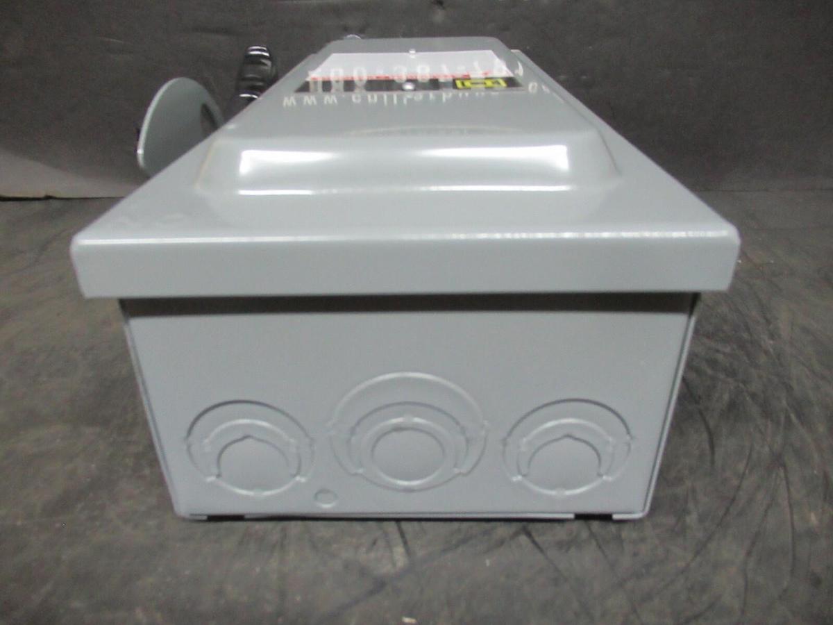 NEW IN BOX SQUARE D SAFETY SWITCH H321N 30 AMP 240 VAC 7.5 HP 3-PHASE 3-POLE