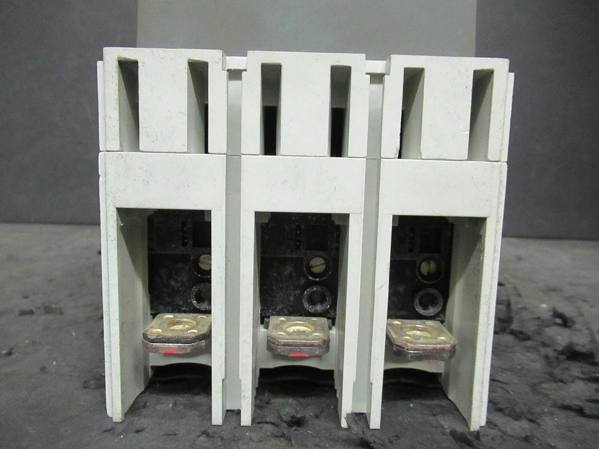 Used 225 AMP ABB BREAKER S3H SACE S3 AUX SWITH 3P 480VAC 600VDC  *WARRANTY INCLUDED*