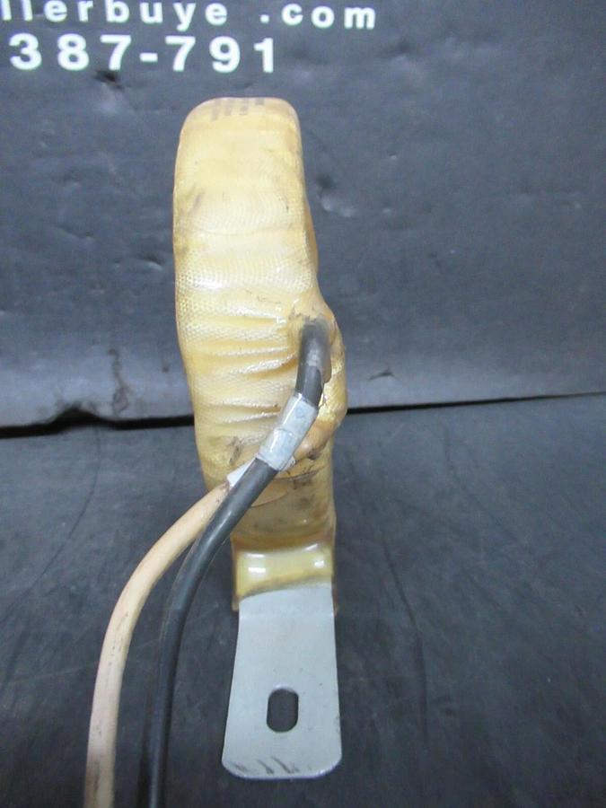 Used MIDWEST CURRENT TRANSFORMER 6CT18B RATIO: 800:5 CYCLES: 25-400 5 VA *WARRANTY*