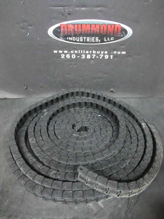 Used IGSU PLASTIC WIRE TACK 10' LENGTH X 1 1/8" WIDTH X 5/8" TALL 06.16.028