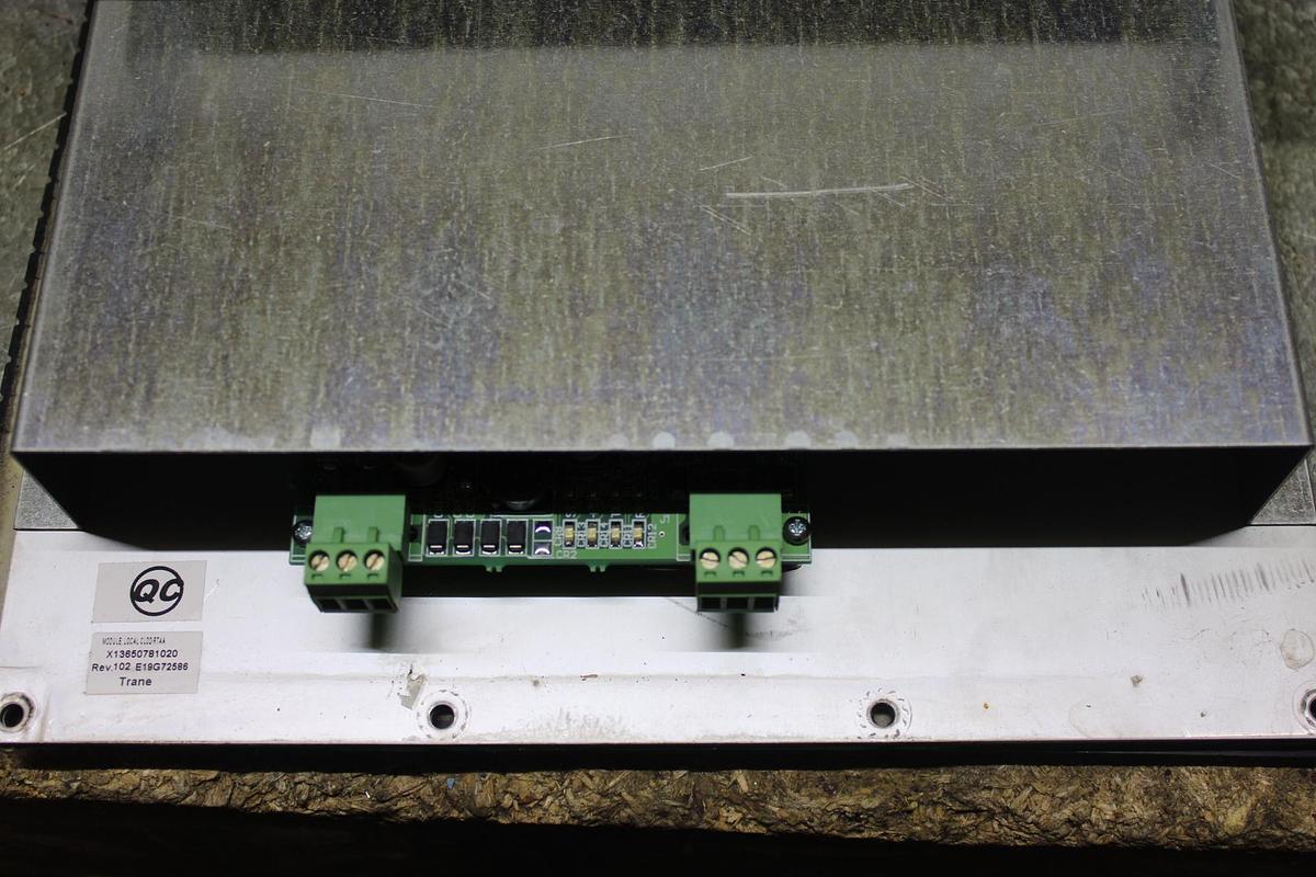 Used MCQUAY MICROTECH CHILLER CONTROL PANEL 735030433 070200106 REV. 0B