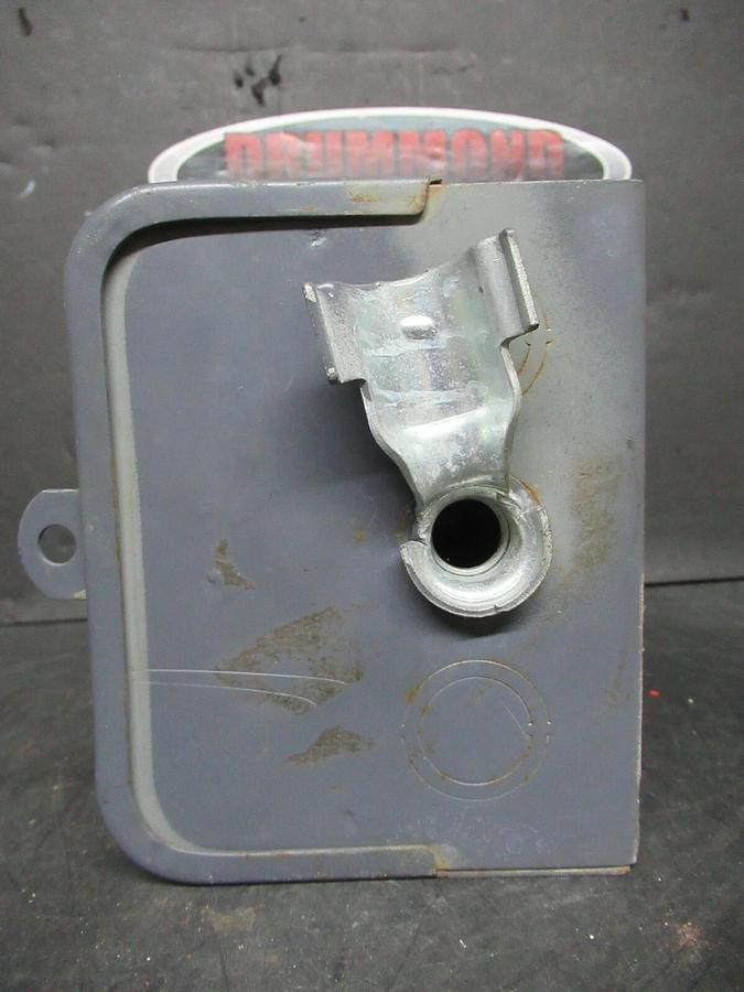 Used ENCLOSED CUTLER HAMMER STARTER FOR AC UNIT 9586H7132B 30 AMP 600 VAC 4-POLE