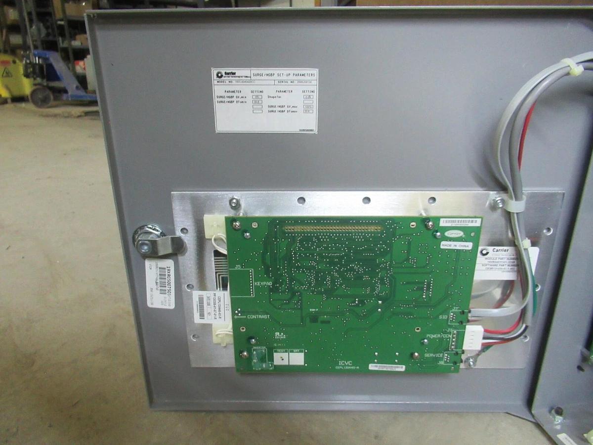 Used CARRIER COMFORT NETWORK CHILLER HMI 19XR04031501-32XR CESR131435-02.1.002