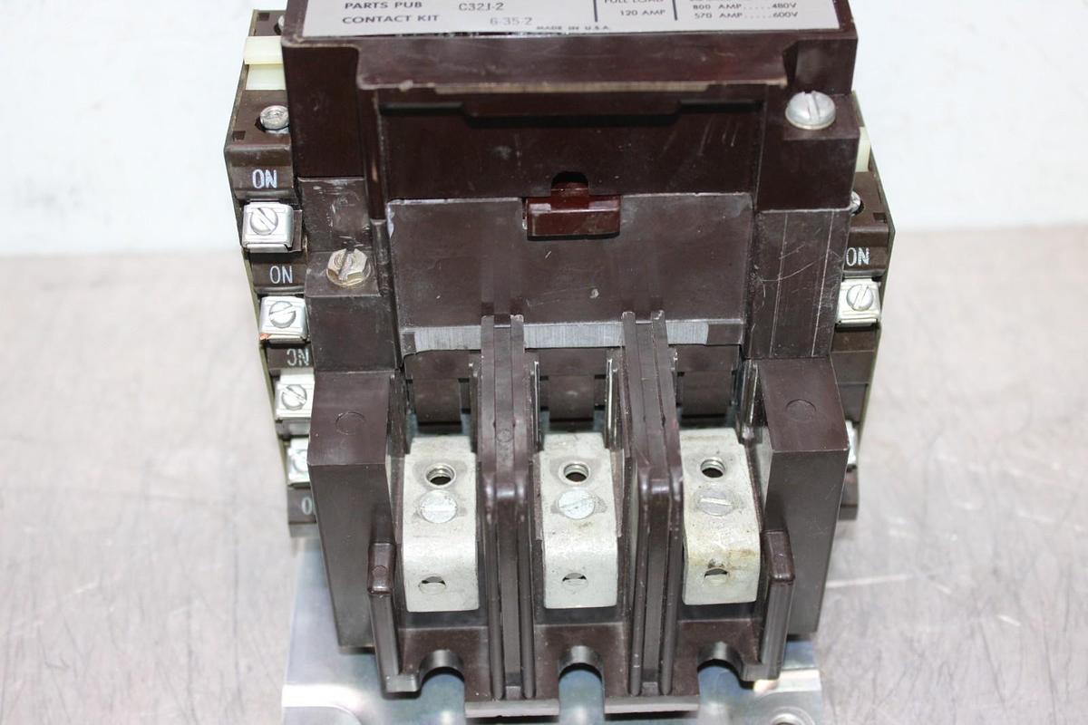 Used CUTLER-HAMMER CONTACTOR C832JN3 NEMA SIZE 3 120 AMP 600 VAC 3-POLE COIL: 120 V