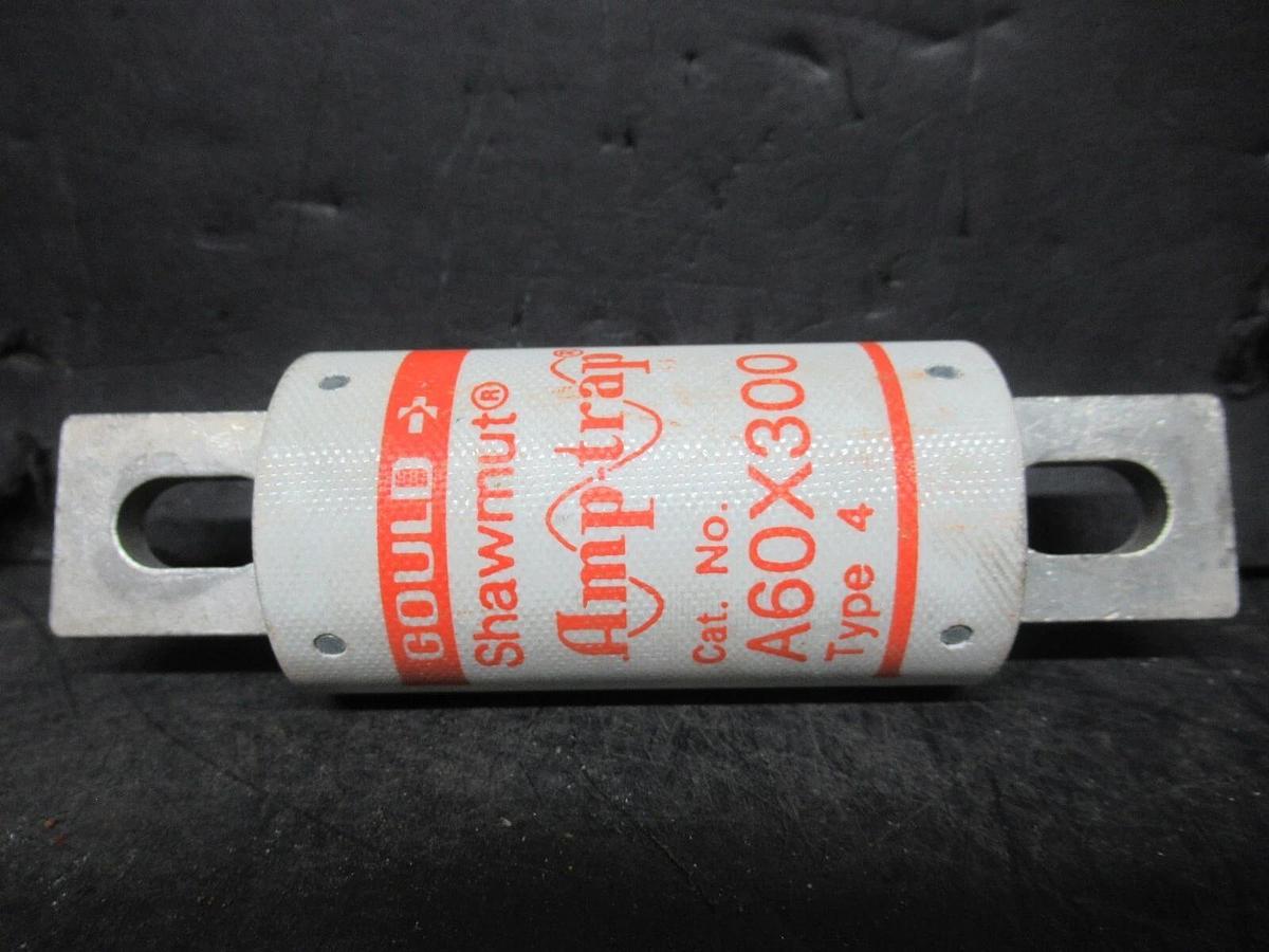 Used GOULD SHAWMUT AMPTRAP FUSE A60X300 TYPE 4 600 VAC 300 AMP FORM 101