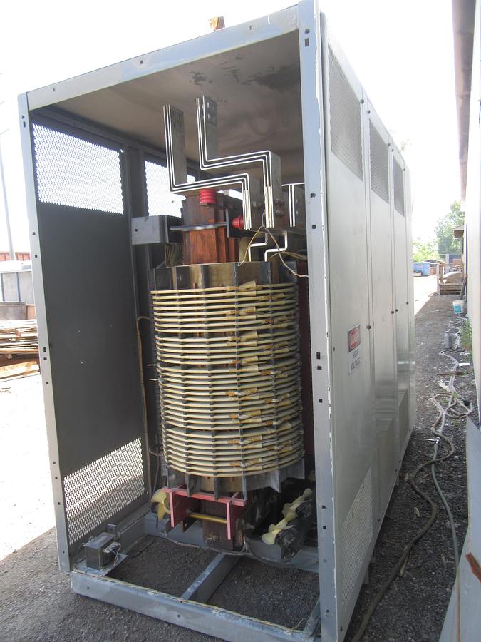 Used 2500 / 3333 KVA SQUARE D TRANSFORMER SUBSTATION INSULATED HV 12470 LV 480