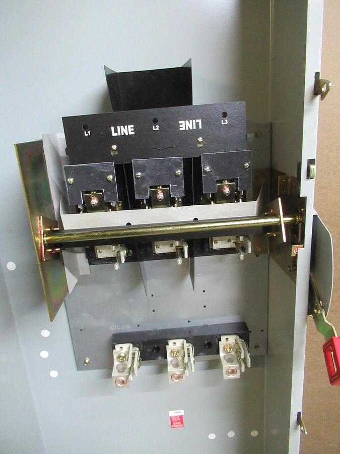 NIB GE 400 AMP HEAVY DUTY SAFETY SWITCH TH3365 TYPE 1 3-POLE 350 HP 600 V