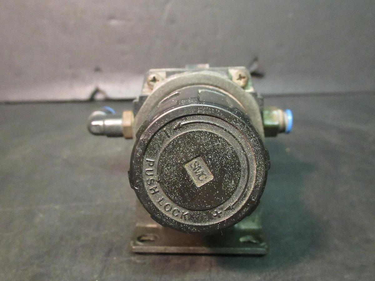 Used SMC AIR REGULATOR / FILTER AW3000-02B 0.05-0.85 MPA **WARRANTY INCLUDED**