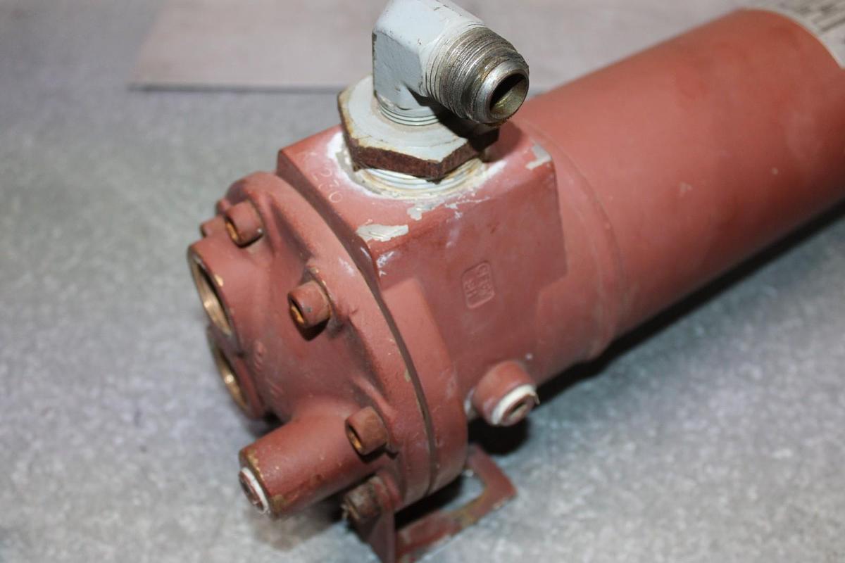 Used API BASCO HEAT EXCHANGER 4-W-24-MAHT-4-P-CP 04024 240 PSIG 400°F 2' X 6"