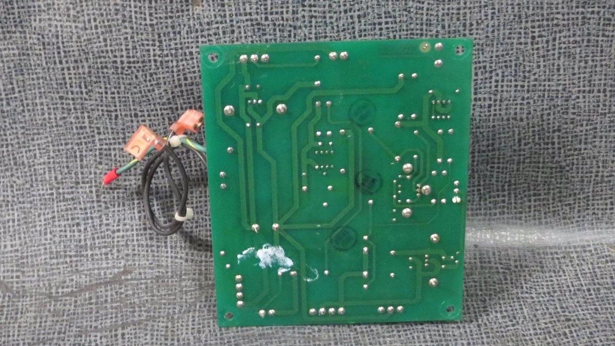 Used YORK CONTROL CARD CIRCUIT BOARD MODEL: 031-01080-000 REV B **WARRANTY INCLUDED**