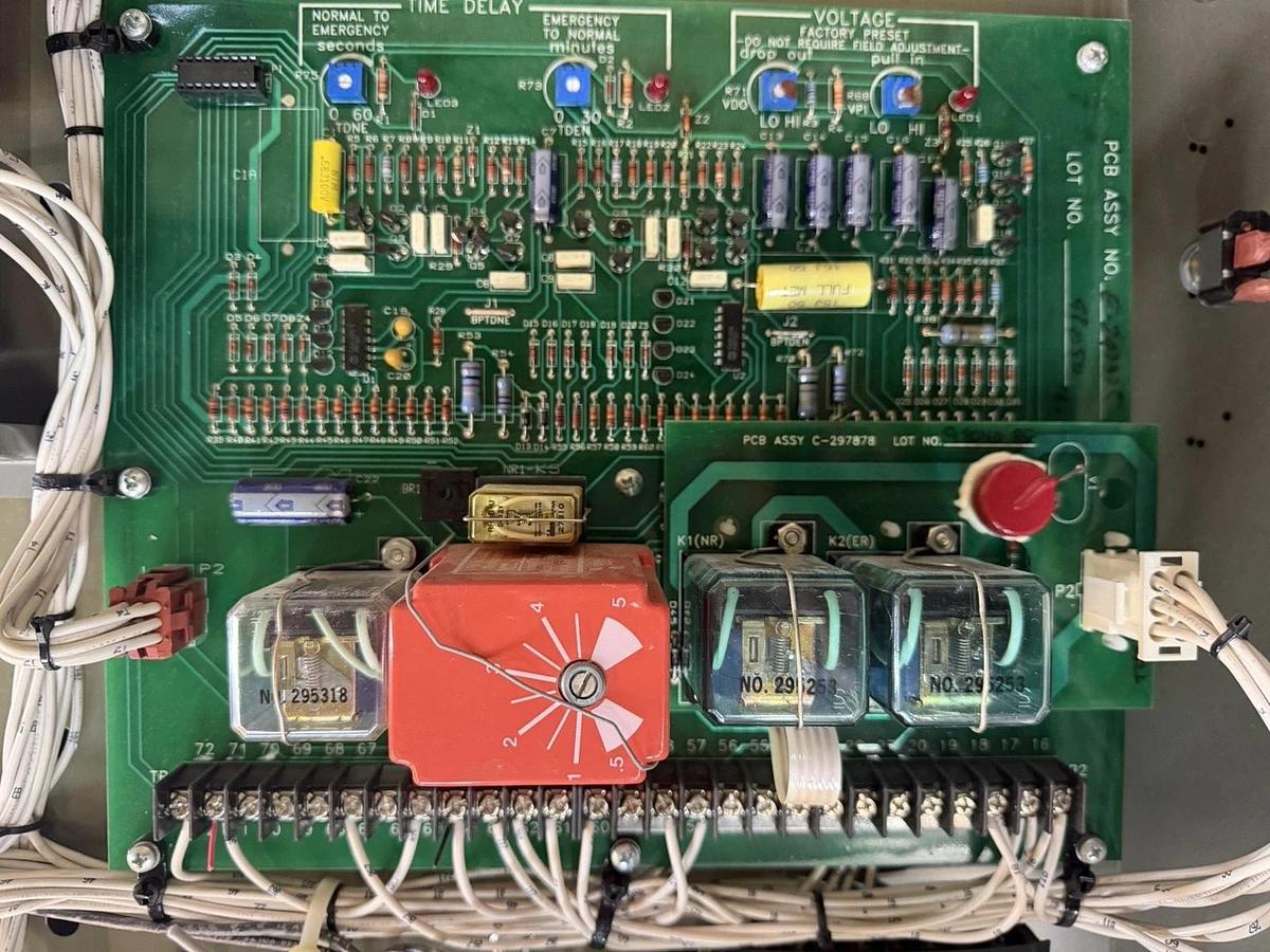 Used KOHLER AUTOMATIC TRANSFER SWITCH K-168541-225 225 AMP 208 VOLT 3-PHASE 3-WIRE