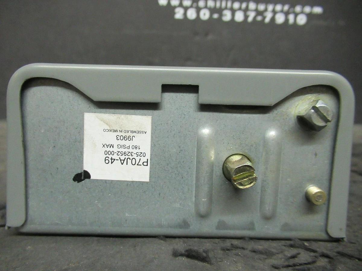 Used JOHNSON CONTROLS PENN P70JA-49 PRESSURE CONTROL VALVE 180 PSIG MAX 025-32952-000