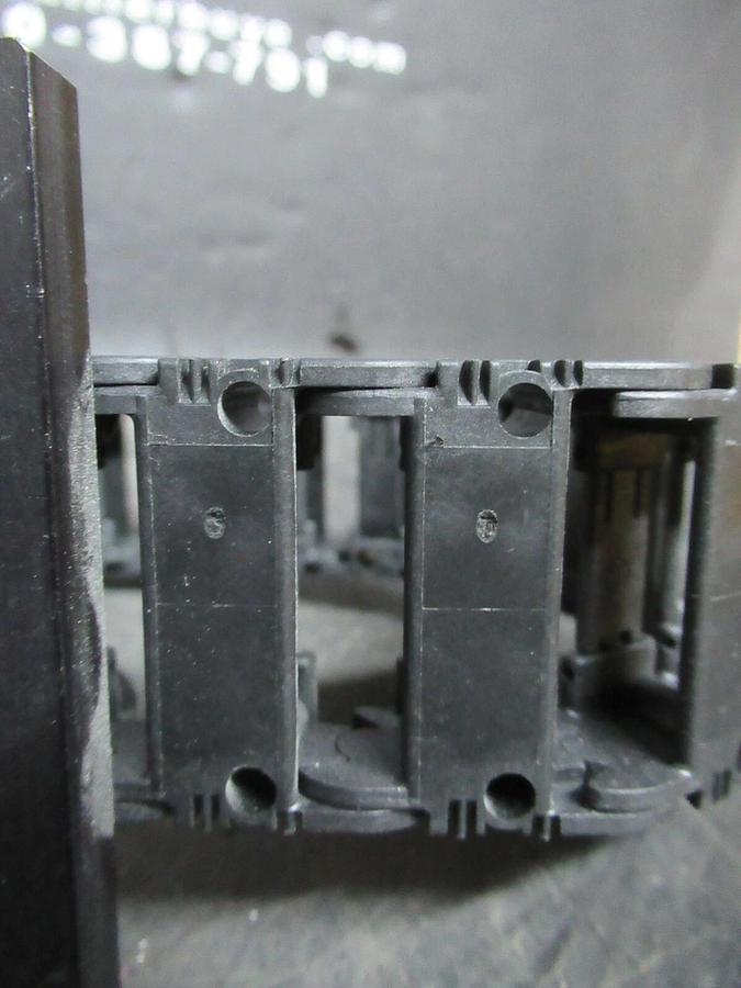 Used NYLATRAC ADJUSTABLE WIRE TRACK 34 LINKS 17" LENGTH X 1 1/2" WIDTH X 1/2" TALL