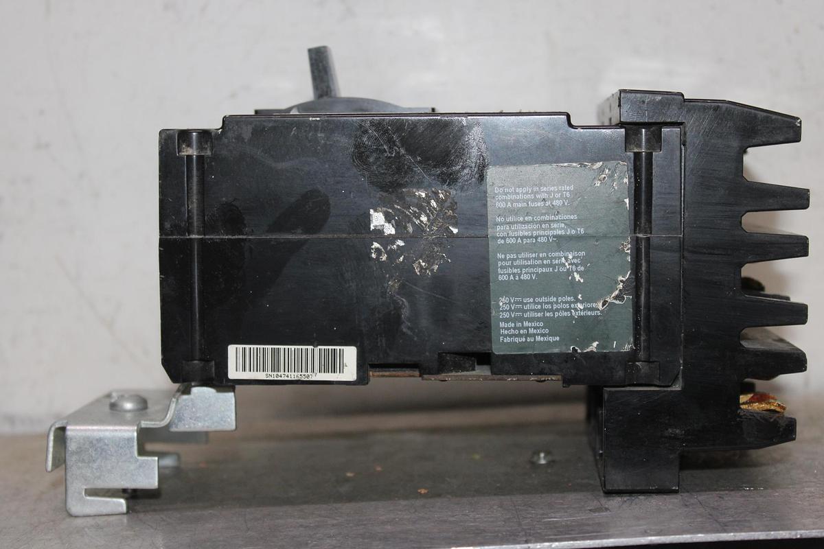 Used SQUARE D I-LINE CIRCUIT BREAKER FH26020AC 20 AMP 600 VOLT 2-POLE AC-POLES