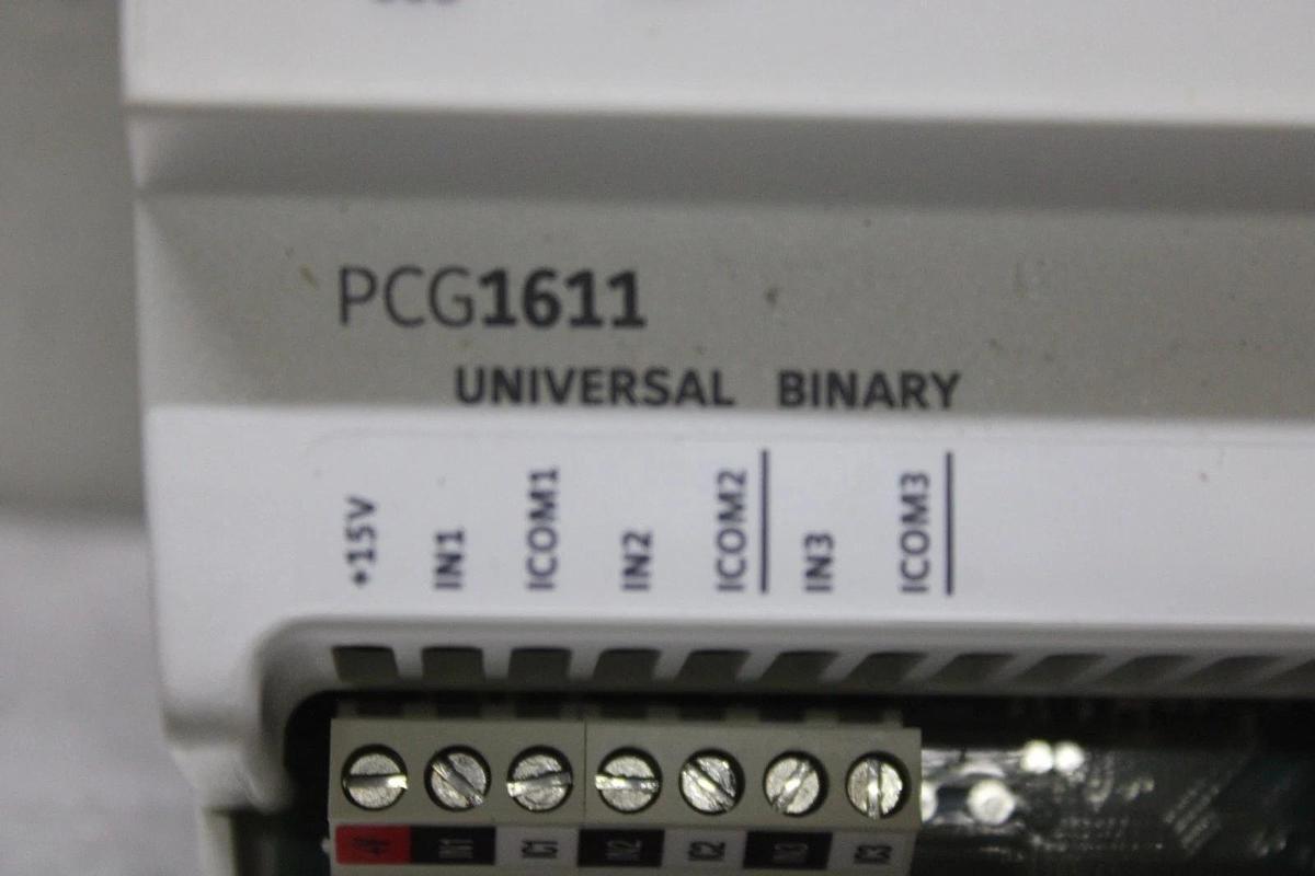 Used JOHNSON CONTROLS PCG UNIVERSAL BINARY CONTROLLER PCG1611 FX-PCG1611-1 REV. W