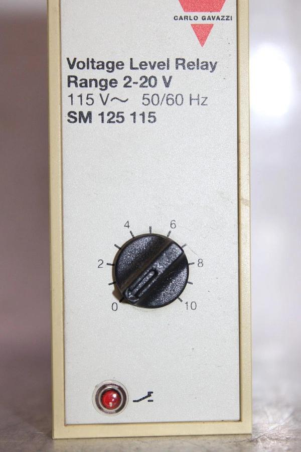 Used CARLO GAVAZZI VOLTAGE LEVEL RELAY SM-125-115 2-20V RANGE COIL: 115 VAC
