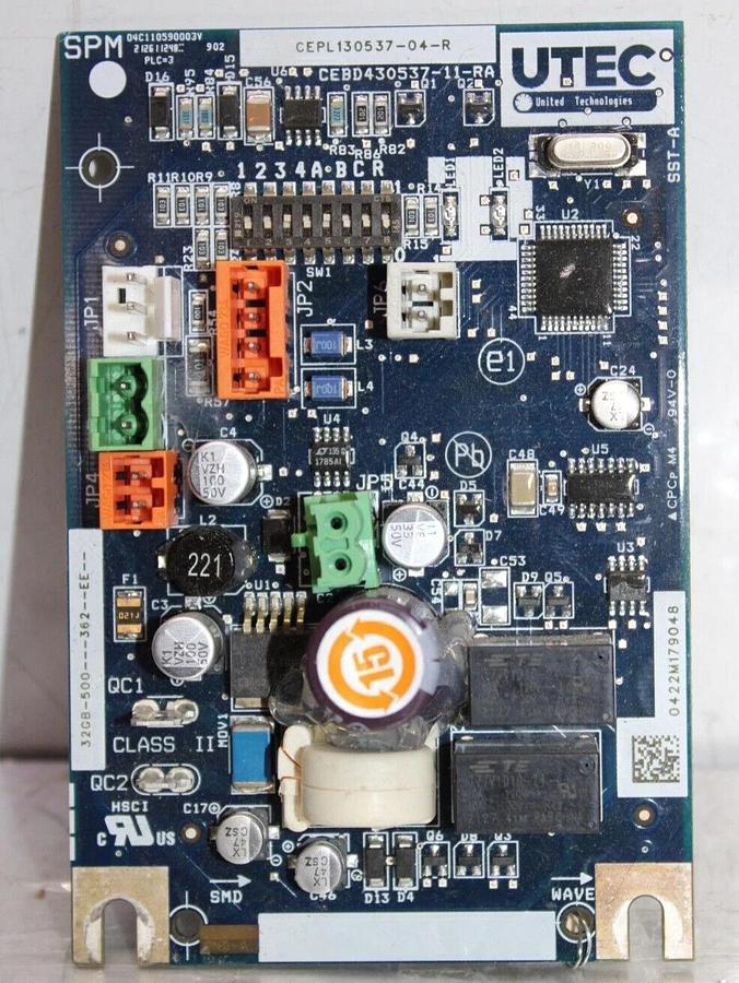 Used CARRIER UTEC CHILLER PROTECTION CIRCUIT BOARD CEPL130537-04-R CEBD430537-11-RA