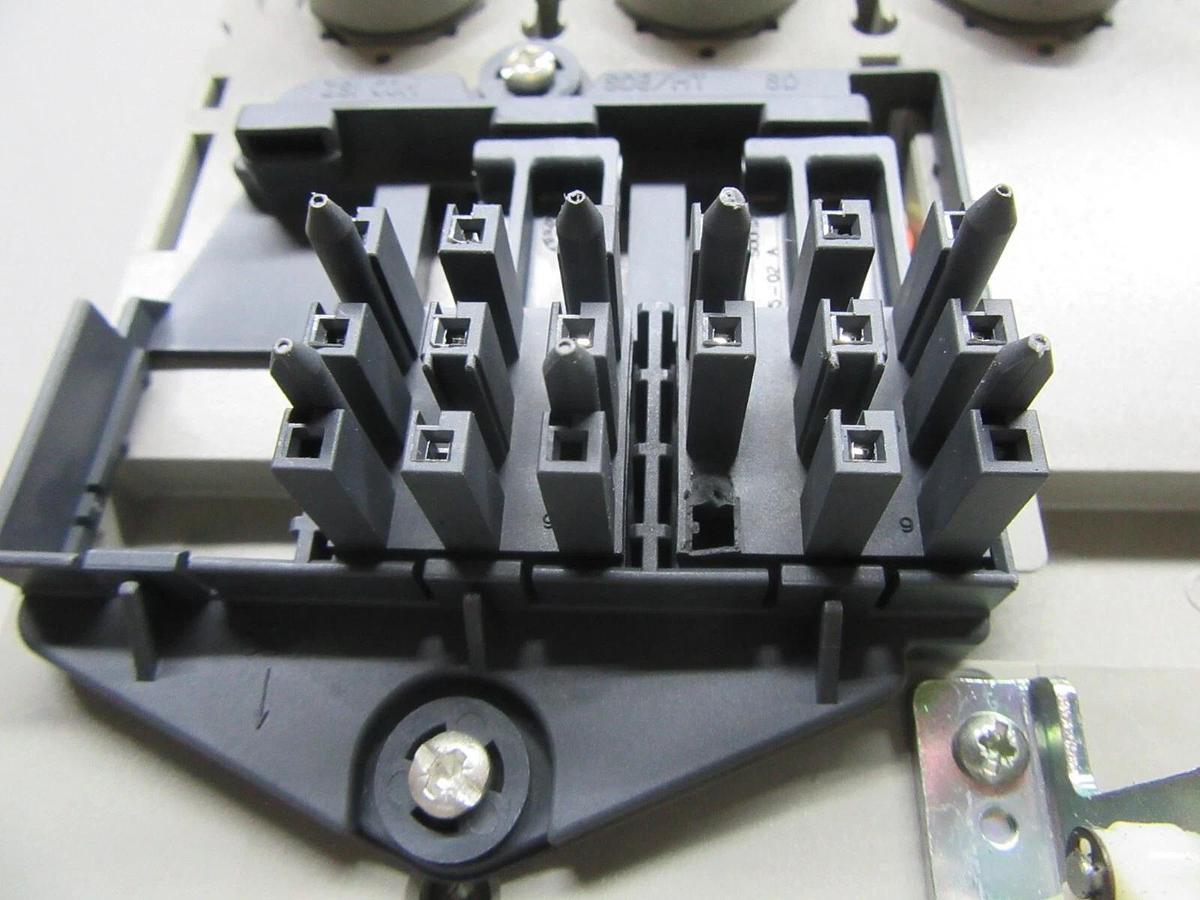 Used MERLIN GERIN COMPACT CIRCUIT BREAKER NSJ400L 160/400 AMP 600 VOLT 3-POLE 3-PHASE