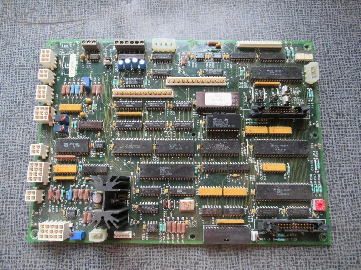 Used YORK MICROPROCESSOR CIRCUIT BOARD 031-01065E000 REV A **WARRANTY**