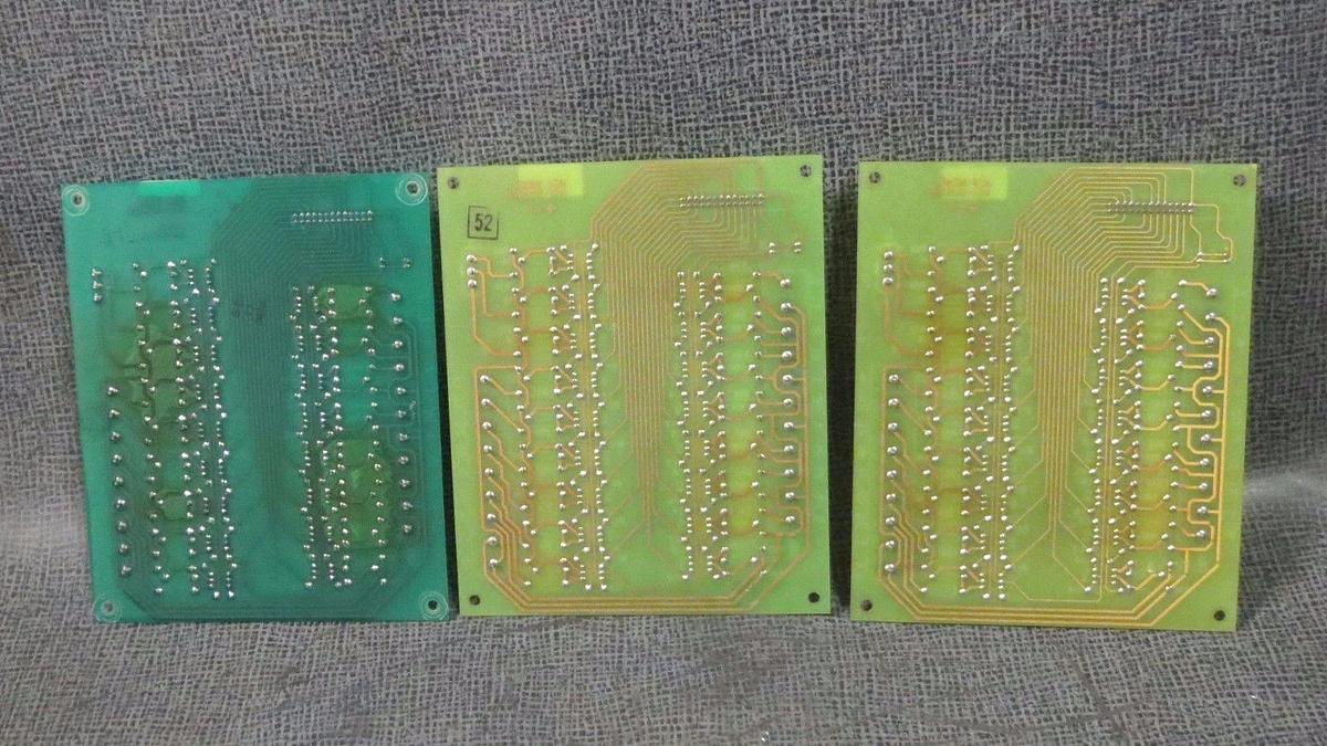 Used (1) YORK CHILLER INTERFACE CIRCUIT BOARD 031-00935D000 ** INCLUDES WARRANTY**