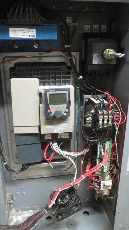 Used SQUARE D E-FLEX ALTIVAR MOTOR CONTROLLER VSD EFDLH4VW 460V 3-PHASE 5 HP NEMA 3R