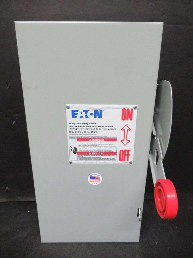 NEW IN BOX EATON HEAVY DUTY SAFETY SWITCH DH221FGK 30 AMP 240 VAC 7.5 HP 2-POLE