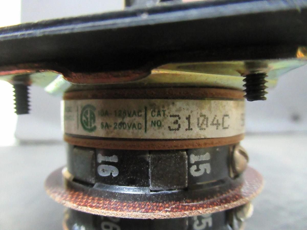 Used ELECTROSWITCH SERIES 31 CONTROL SWITCH 3104C 3-PHASE 125-600 VAC 10-3 AMP