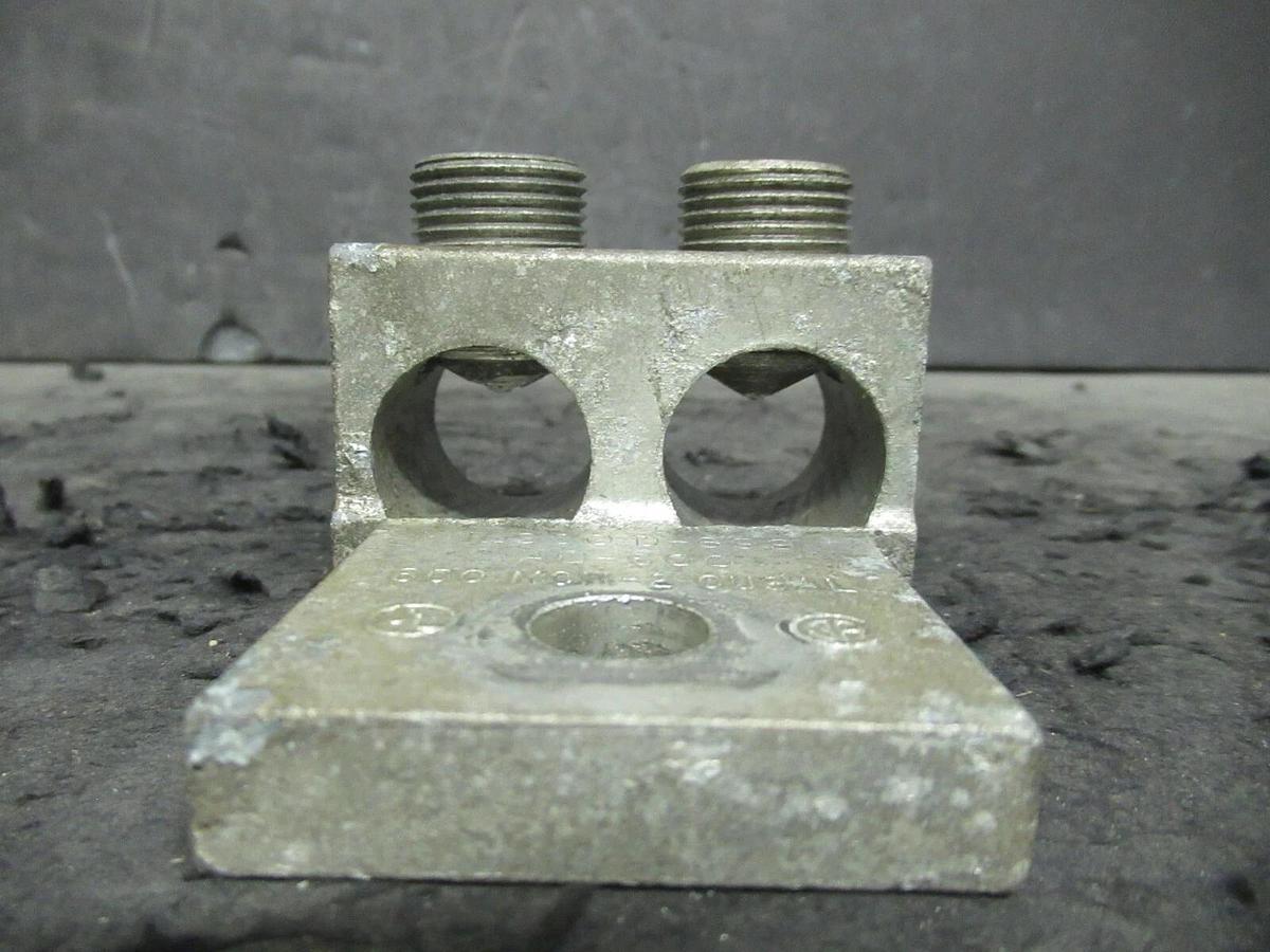 Used (3) QTY ILSCO D-899 2 (DOUBLE) BARREL MECHANICAL CONNECTOR LUG TAPS 600MCM - 2