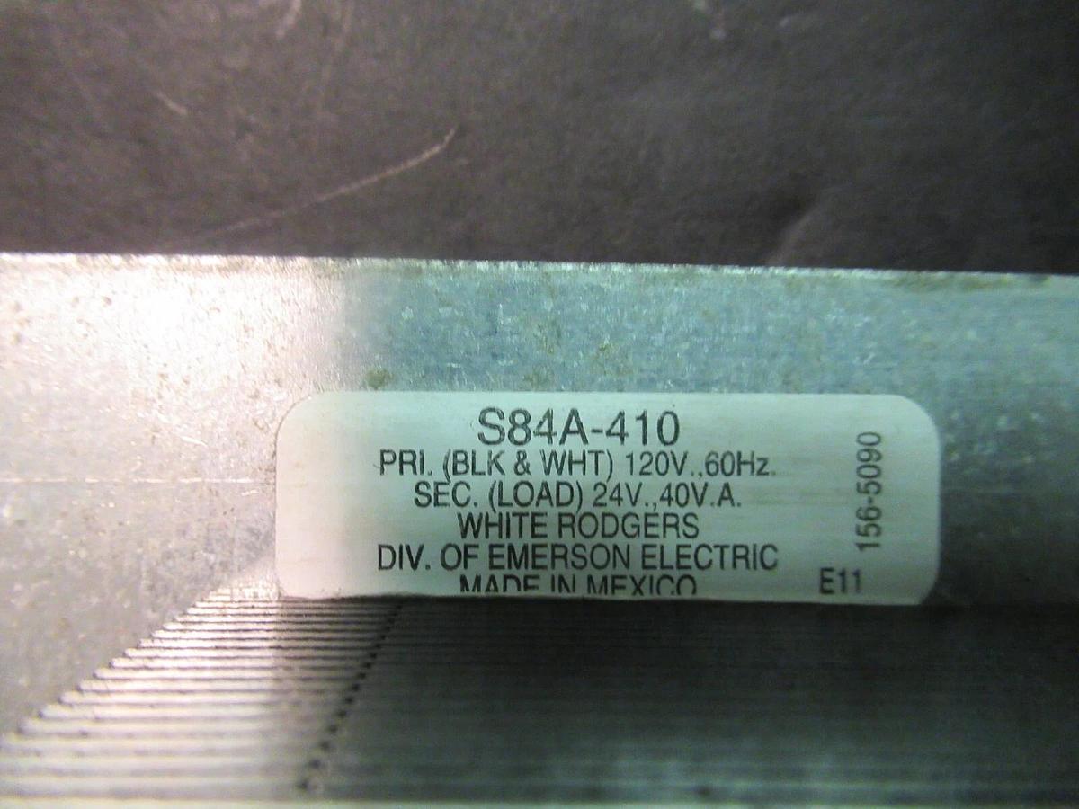 0.040 KVA (40 VA) WHITE ROGERS CONTROL TRANSFORMER S84A-410 120 V PRI 24 VAC SEC