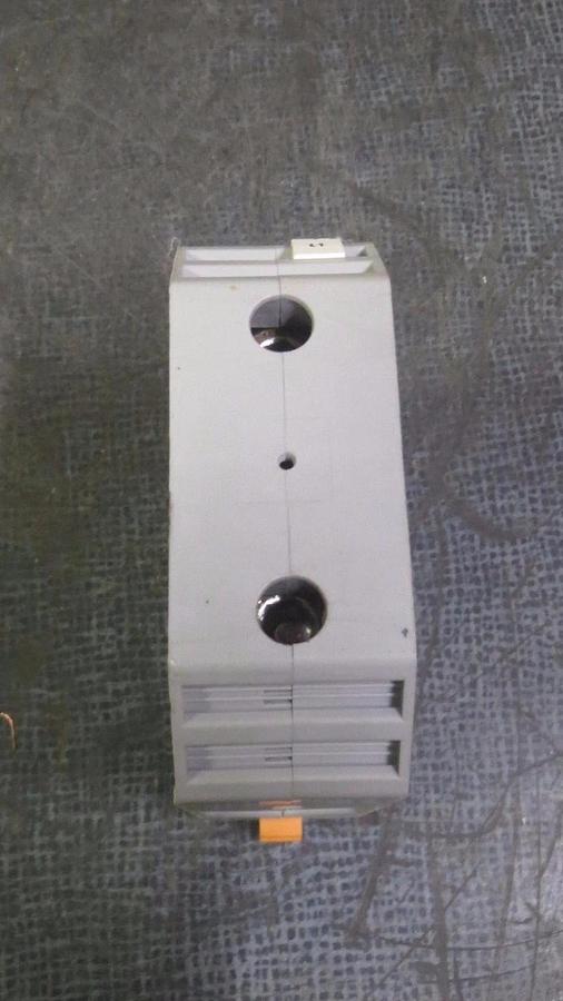 Used PHOENIX CONTACT TERMINAL BLOCK 1000V // 400 AMP 600V MODEL: UKH240