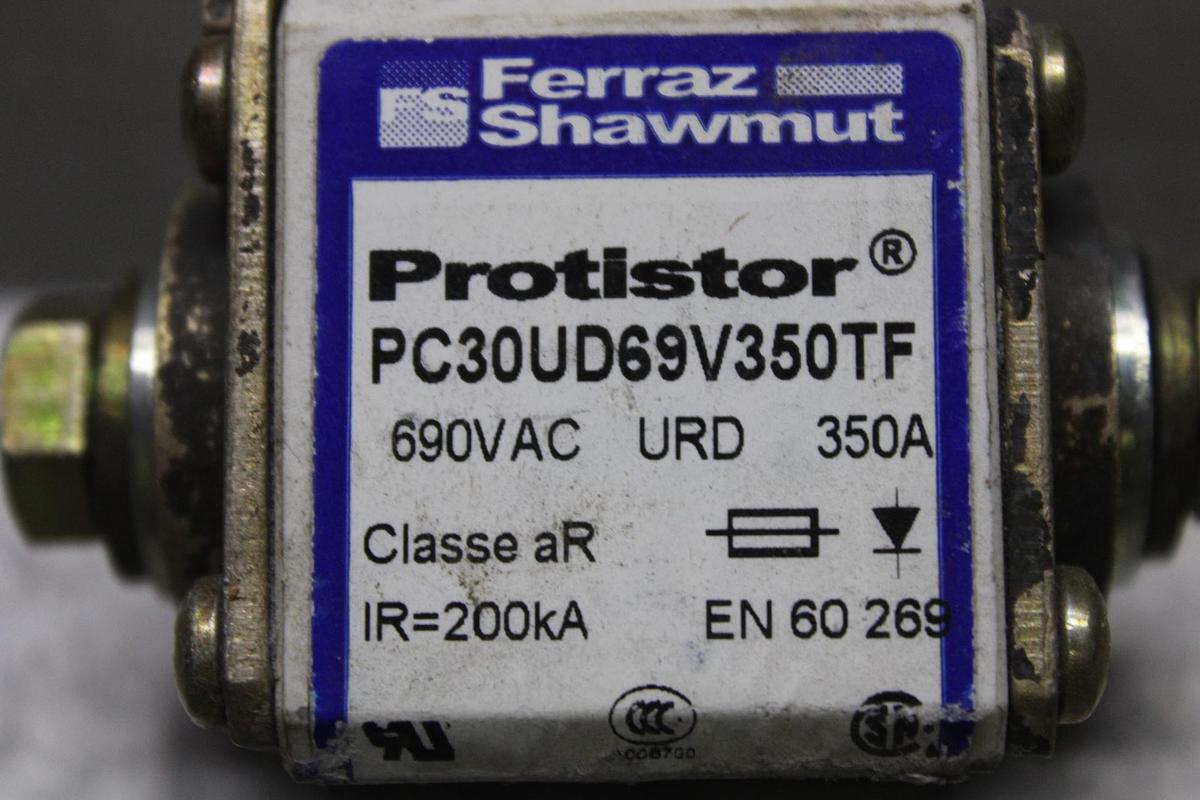 Used BUSSMAN SQUARE BODY FUSE 170M5813 700 AMP 690/700 VAC
