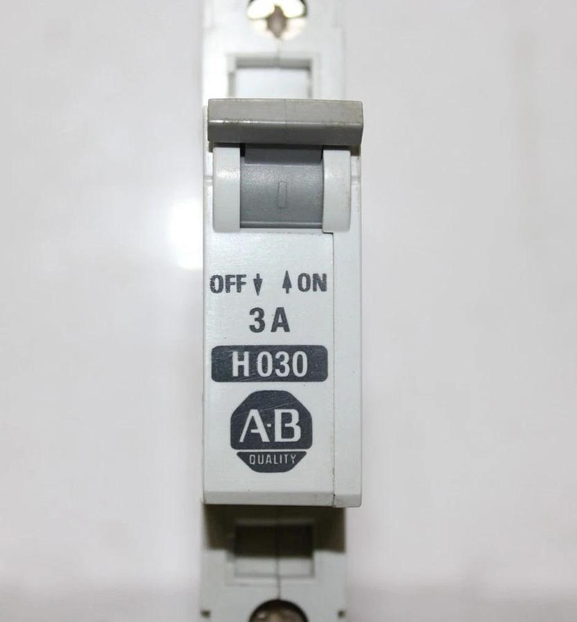 Used ALLEN BRADLEY CIRCUIT BREAKER 1492-CB1 SINGLE POLE 3 AMP 277 VAC H030